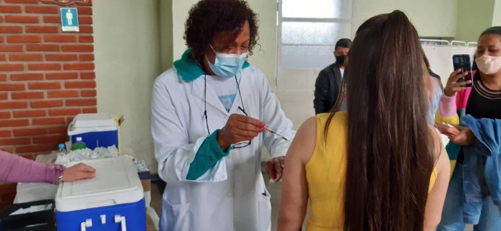 Ferraz de Vasconcelos promove campanha de vacinação contra Covid-19 e atualização carteirinha vacinal das crianças no sábado (16)