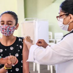 Crianças com 8+ começam a ser imunizadas contra a Covid-19 em Ferraz de Vasconcelos a partir desta quarta-feira  