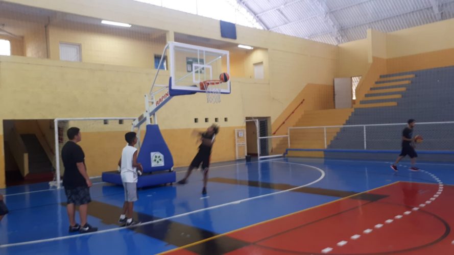 Esporte em Ferraz promove jogo de basquete