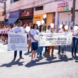 v*Caminhada do Janeiro Branco reúne centenas de pessoas por sensibilização sobre a saúde mental
